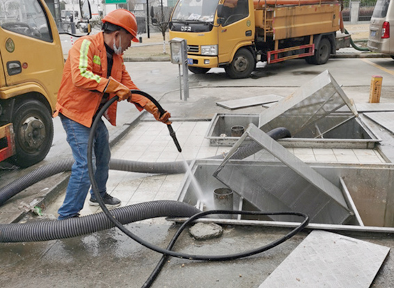 铺前镇隔油池清理